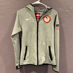 Nike Tech Fleece Team USA Olympic Full Zip Hoodie Women’s Gray Size M